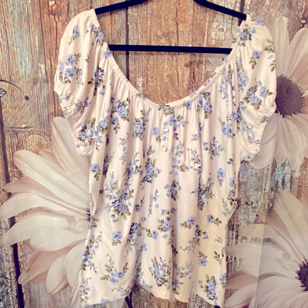 🦋 GUC Rue+ Cap Sleeve Top